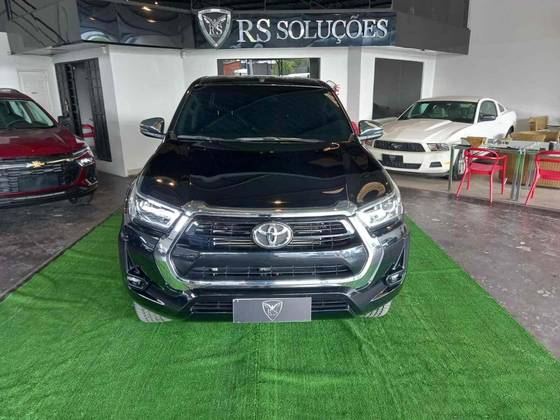 TOYOTA HILUX 2.8 D-4D TURBO DIESEL CD SRV 4X4 AUTOMÁTICO